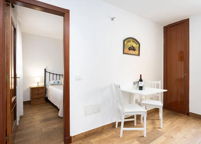 Elegante Y Luminoso Piso Recien Reformado